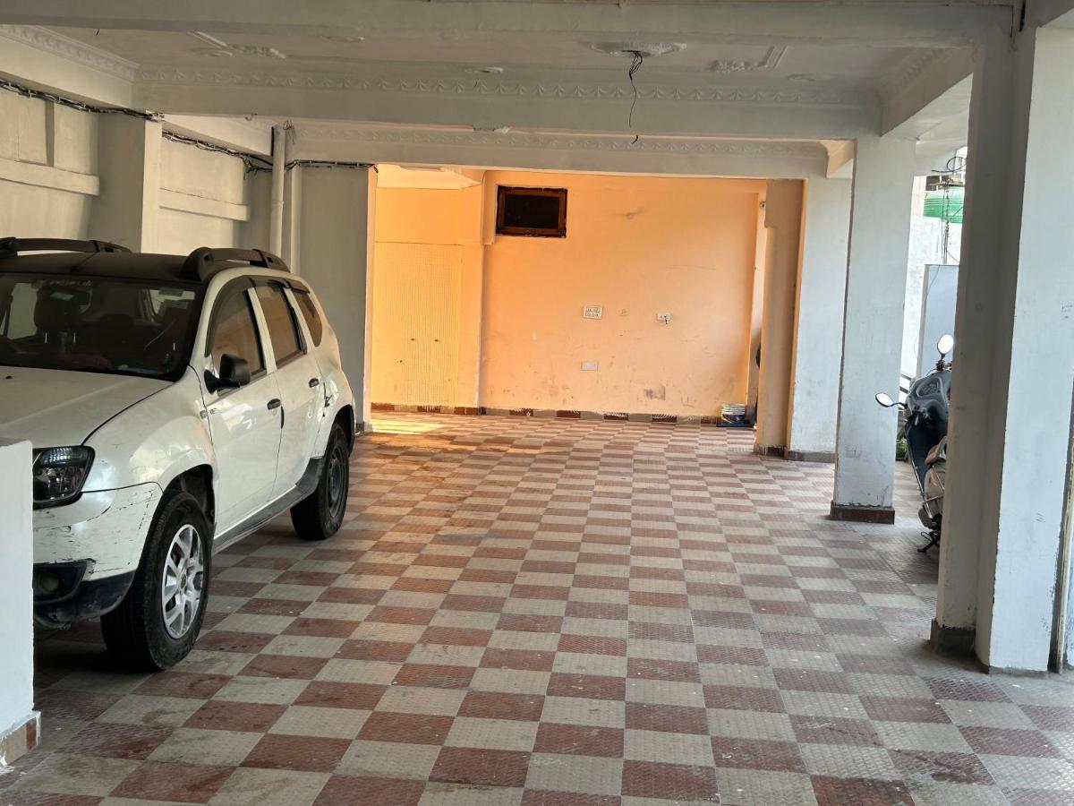 Chandra Palace Risikés Kültér fotó