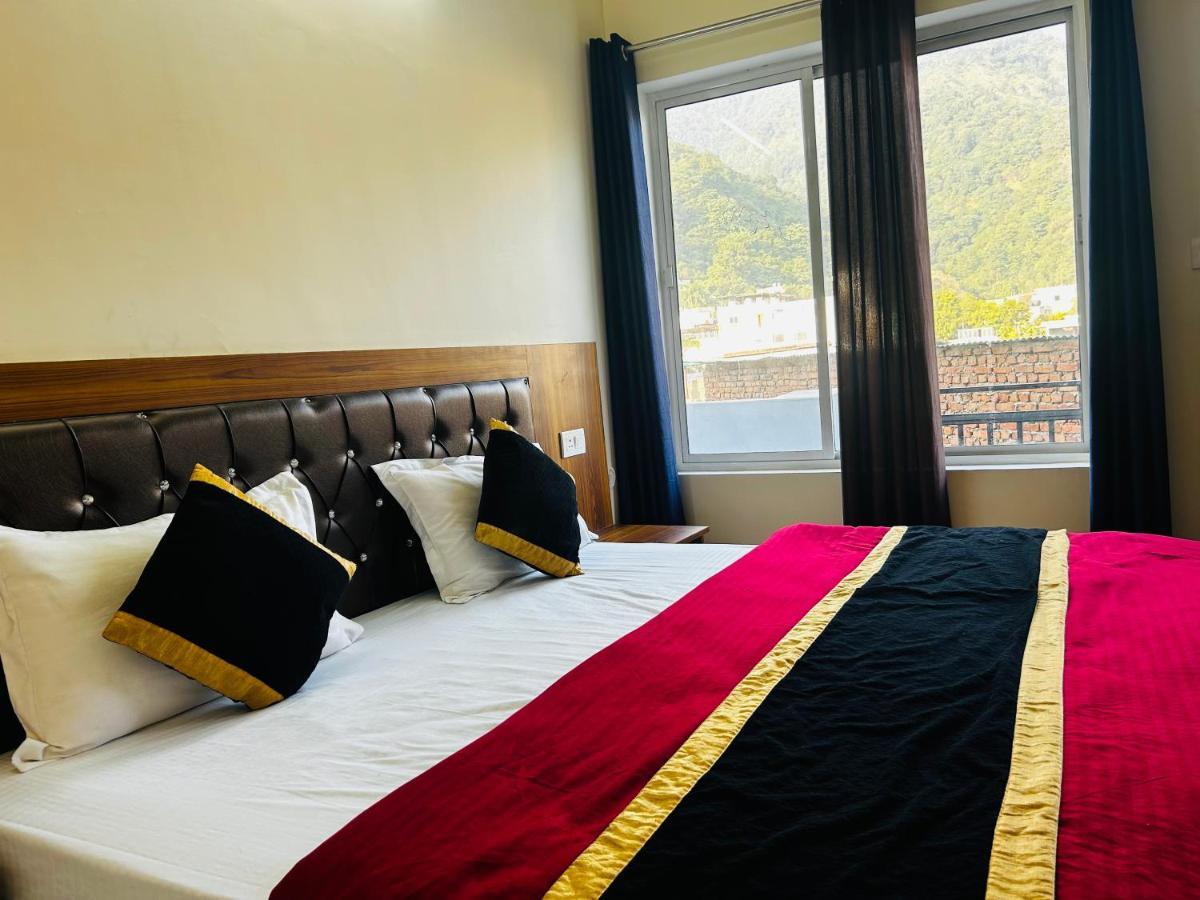 Chandra Palace Risikés Kültér fotó