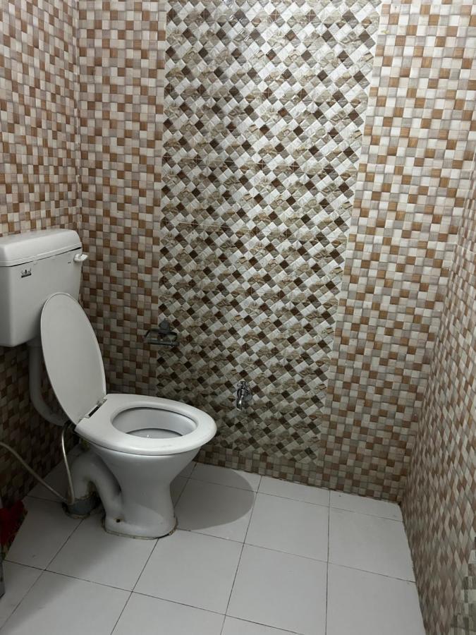Chandra Palace Risikés Kültér fotó